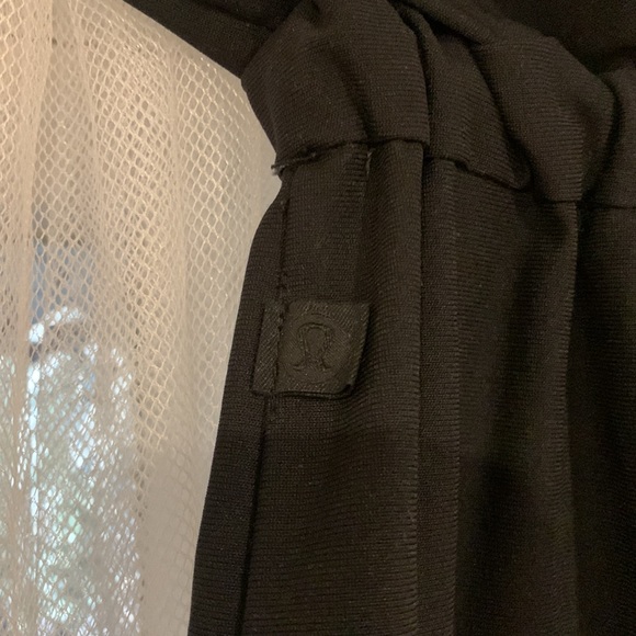 Lululemon Skirt - Picture 4 of 4